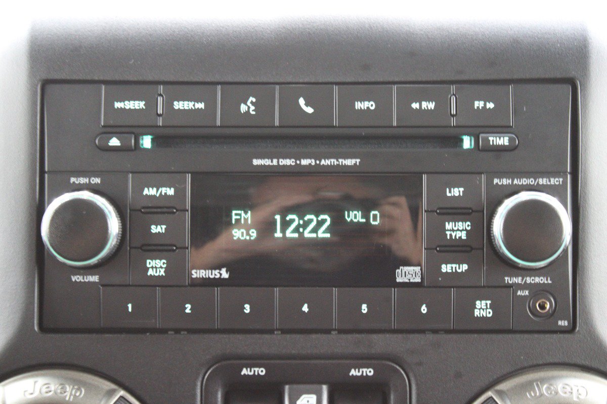 Used 2018 Jeep Wrangler Unlimited Sport AWD/4WD image 19