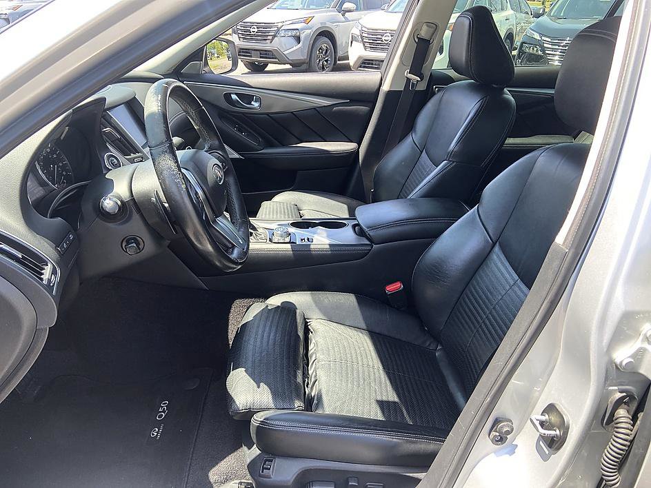 Used 2020 INFINITI Q50 Sport w/ Cargo Package RWD image 11
