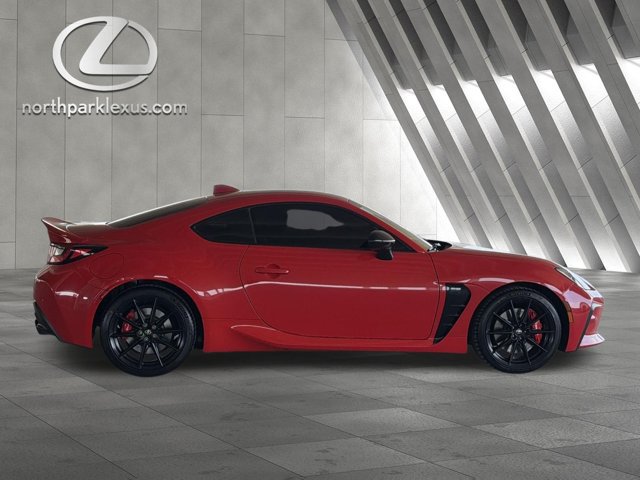 Used 2024 Toyota GR86 Premium w/ Performance Package RWD image 4