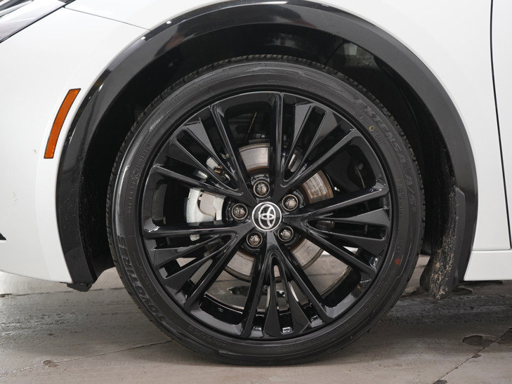 Used 2026 Toyota Prius AWD image 29