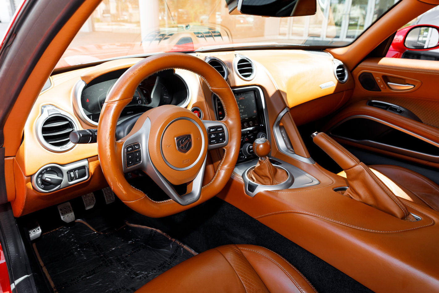 Used 2014 SRT Viper GTS w/ GTS Laguna Interior Package RWD image 39