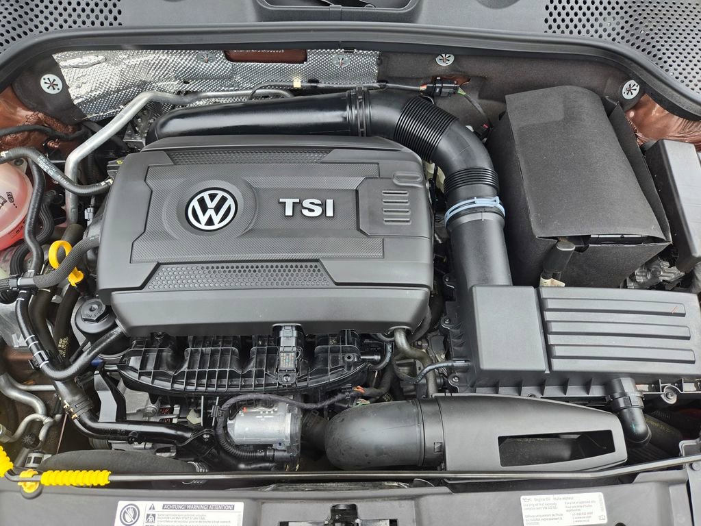 Used 2017 Volkswagen Beetle 1.8T Classic FWD image 24
