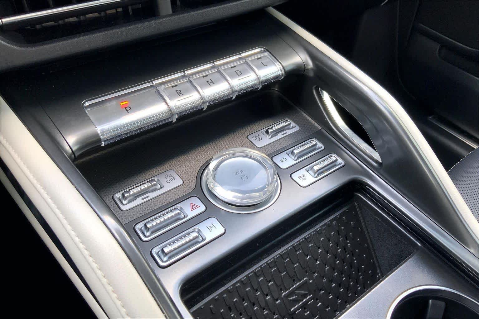 Used 2024 Lincoln Nautilus Premier w/ Equipment Group 102A AWD/4WD image 35