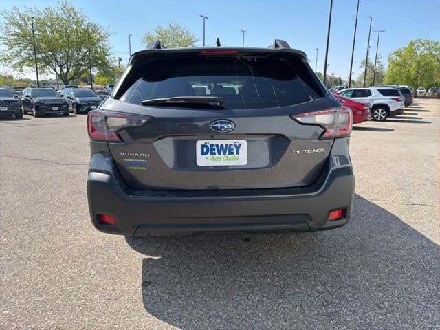 Used 2024 Subaru Outback Premium AWD/4WD image 4