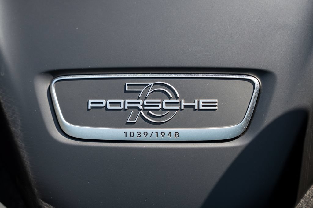 Used 2019 Porsche 911 Speedster RWD image 39