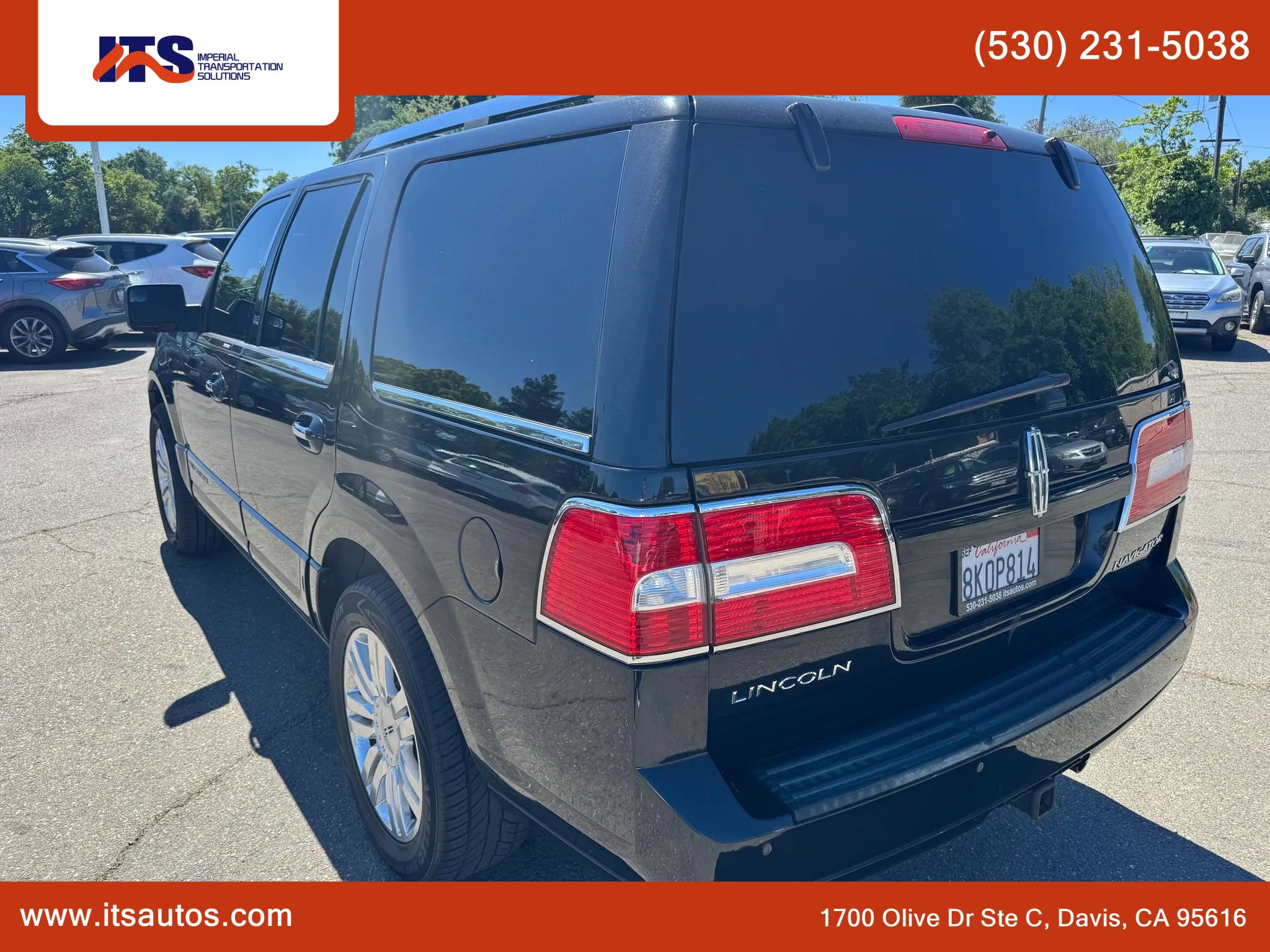 Used 2013 Lincoln Navigator 2WD w/ HD Trailer Tow Pkg image 3