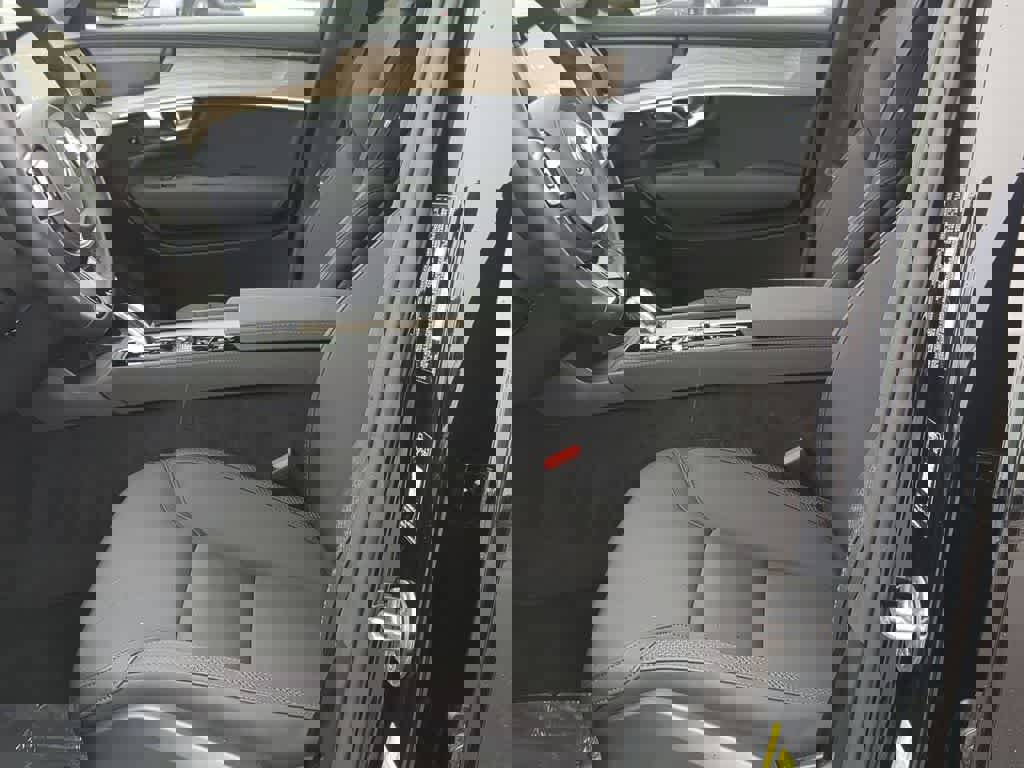 Used 2026 Volvo XC90 B6 Plus w/ Protection Package Premier image 15