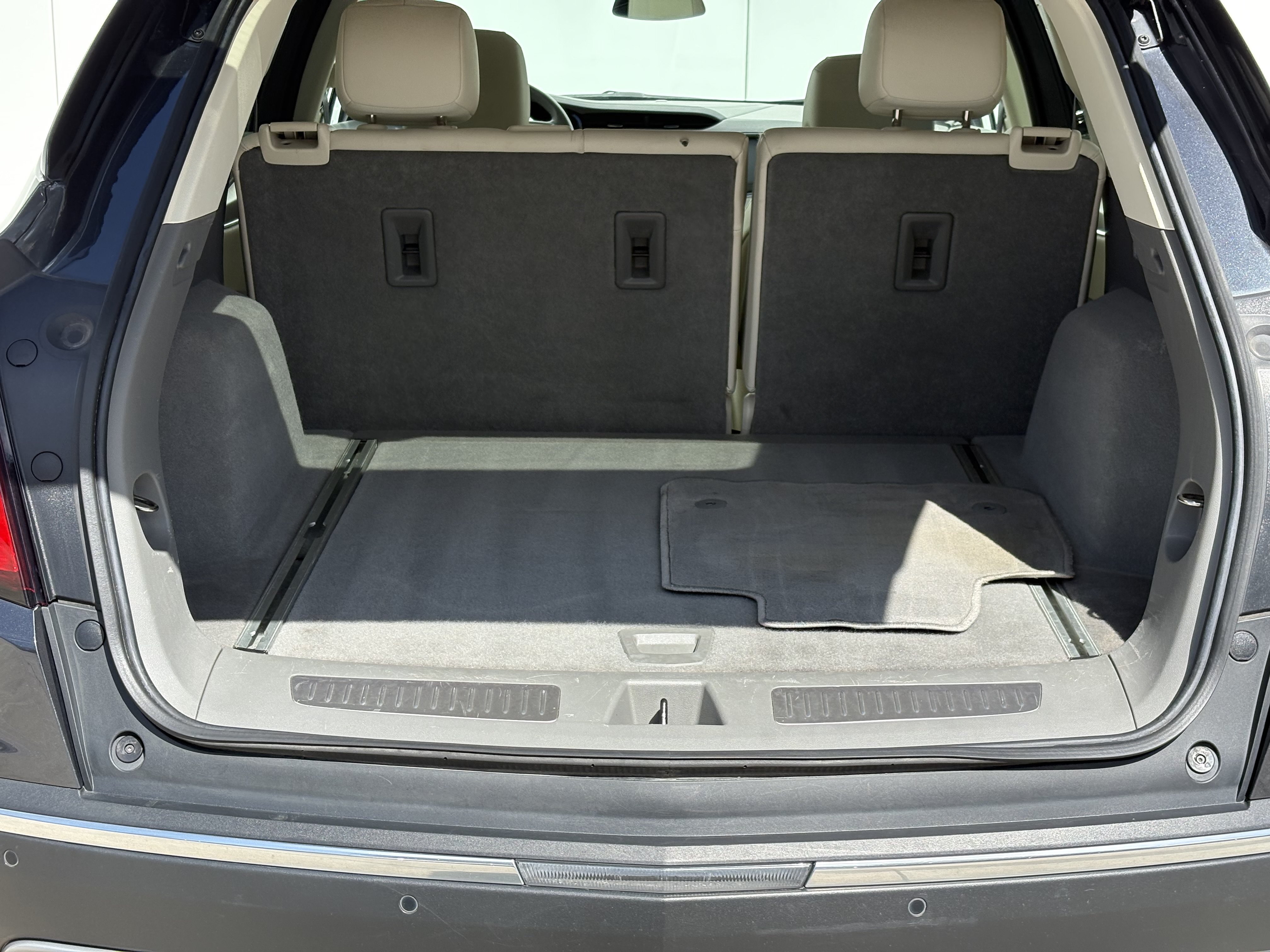 Certified 2023 Cadillac XT5 Premium Luxury w/ LPO, Floor Liner Package AWD/4WD image 9