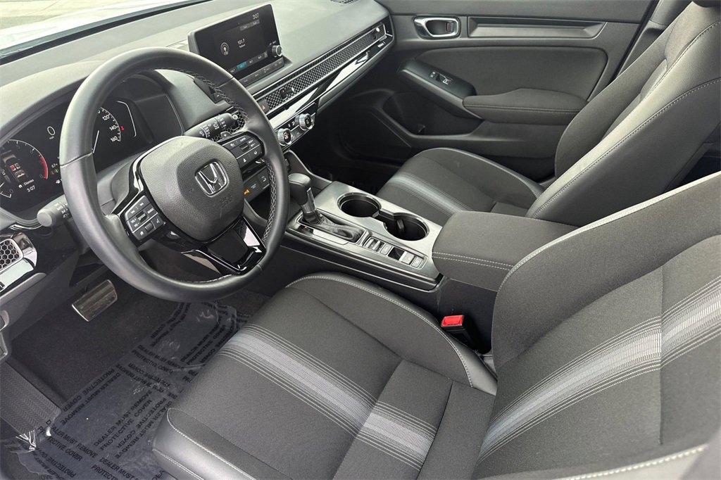 Used 2025 Honda Civic Sport image 9