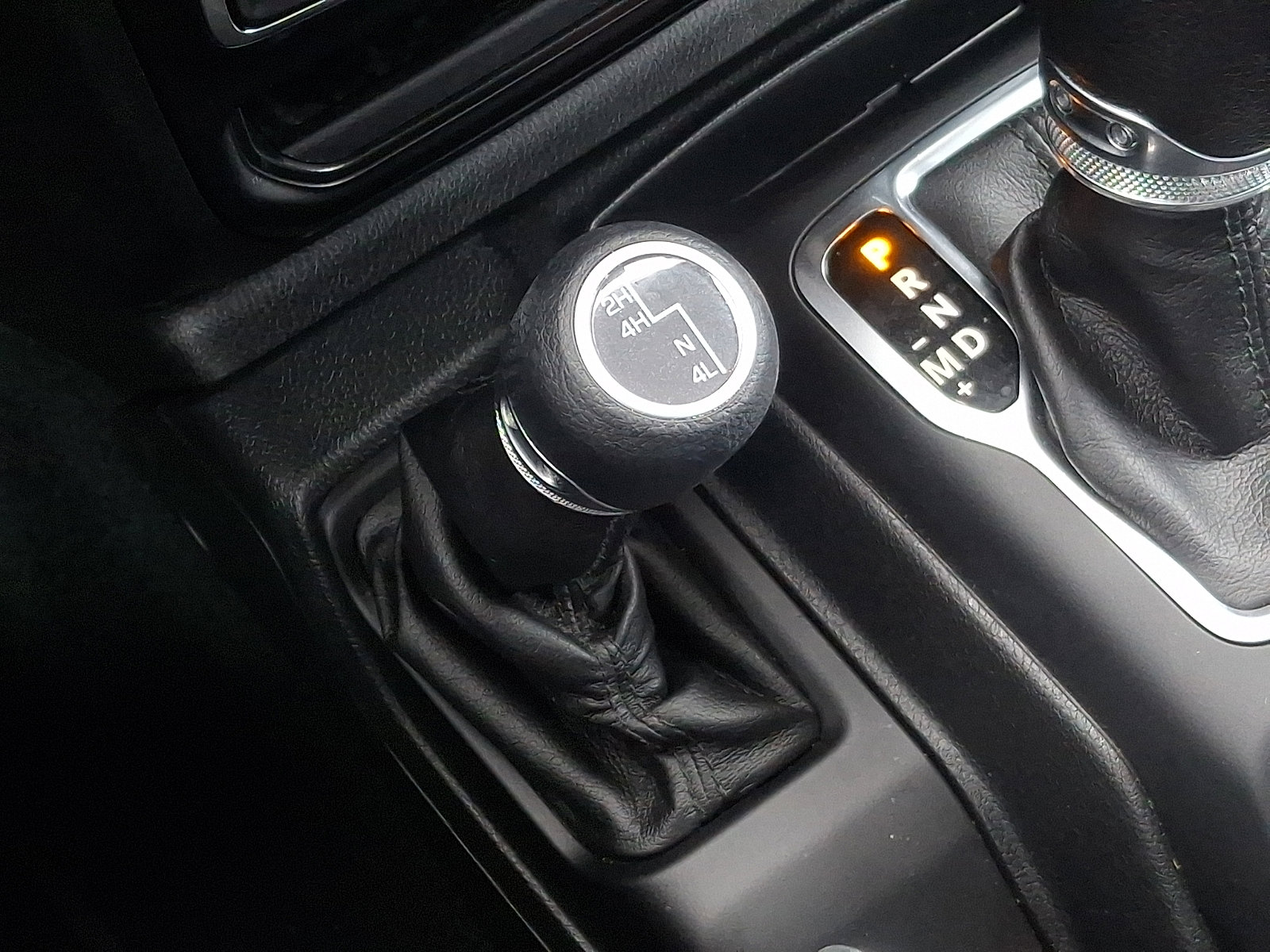 Certified 2022 Jeep Gladiator Sport image 27