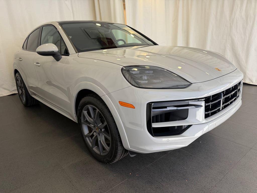 Certified 2024 Porsche Cayenne Coupe AWD/4WD image 7