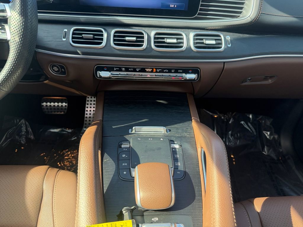 Certified 2024 Mercedes-Benz GLS 450 4MATIC image 11