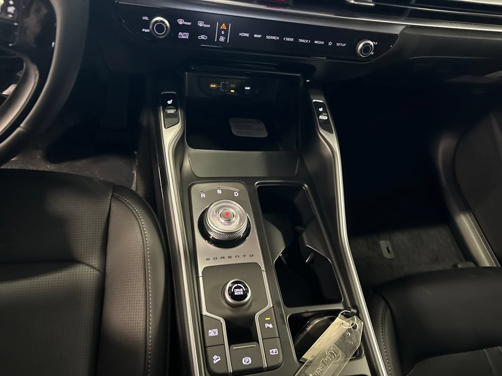 New 2026 Kia Sorento EX FWD image 17