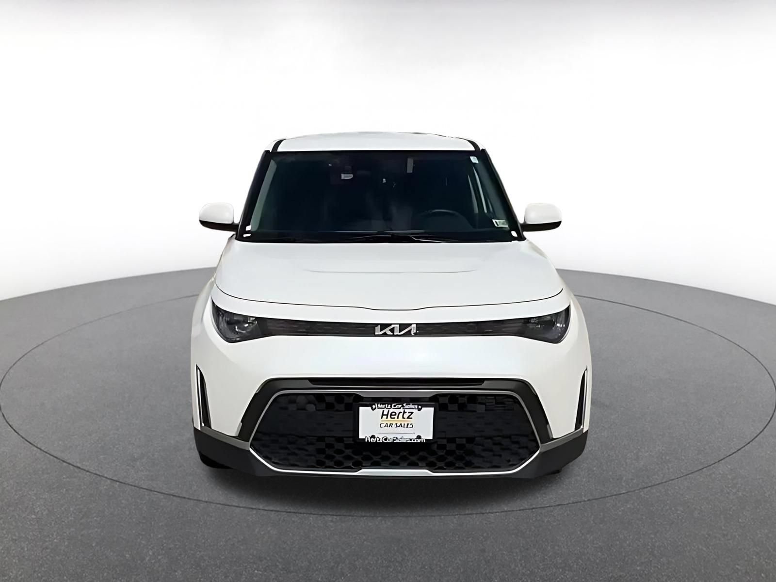 Used 2025 Kia Soul LX w/ LX Technology Package FWD image 4
