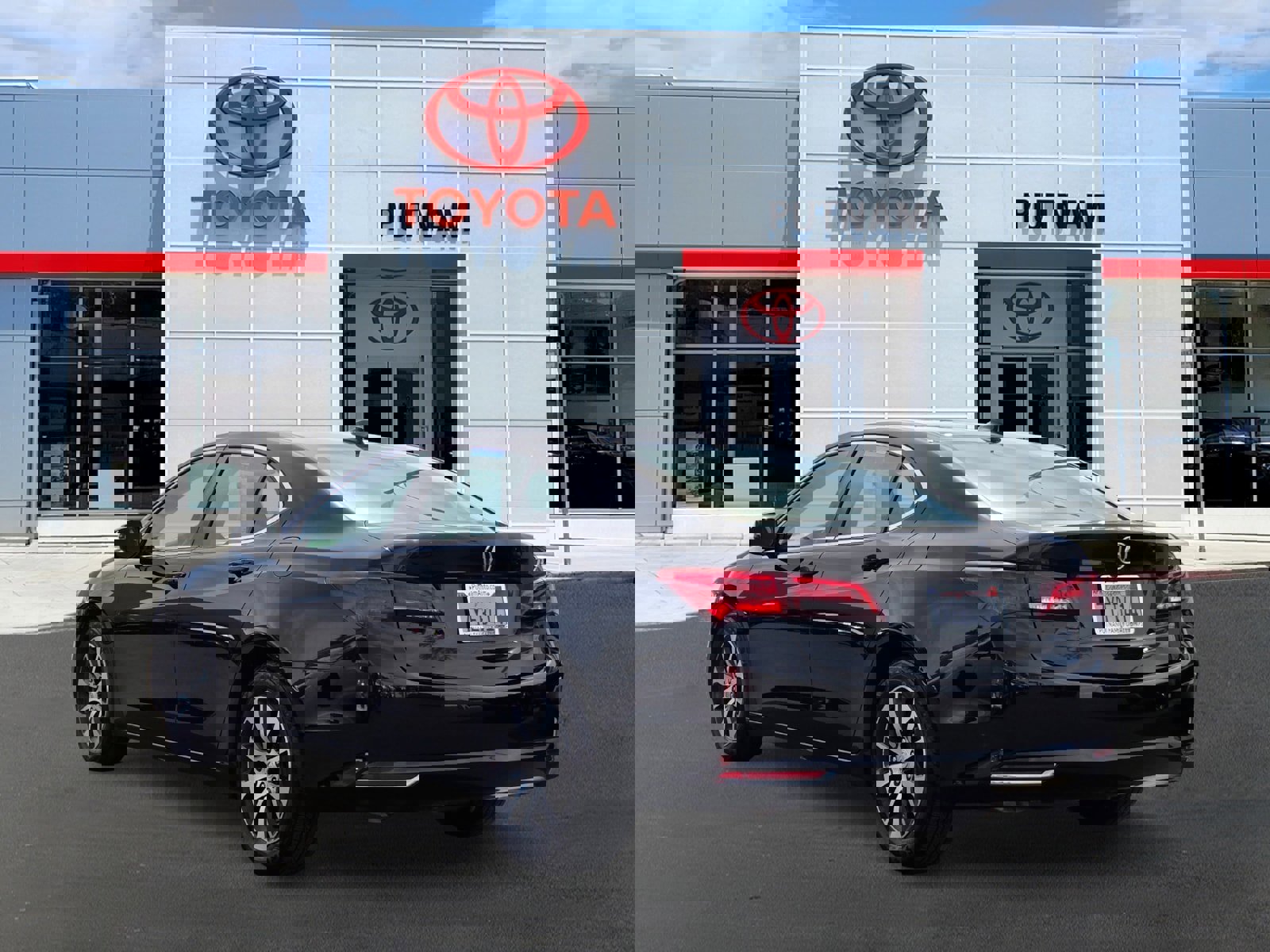 Used 2017 Acura TLX w/ Technology Package image 6