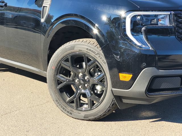 New 2026 Ford Maverick Lobo AWD/4WD image 2