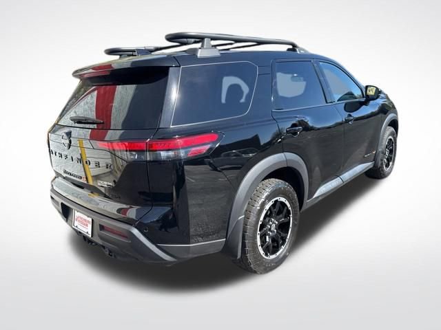 Used 2024 Nissan Pathfinder Rock Creek AWD/4WD image 5