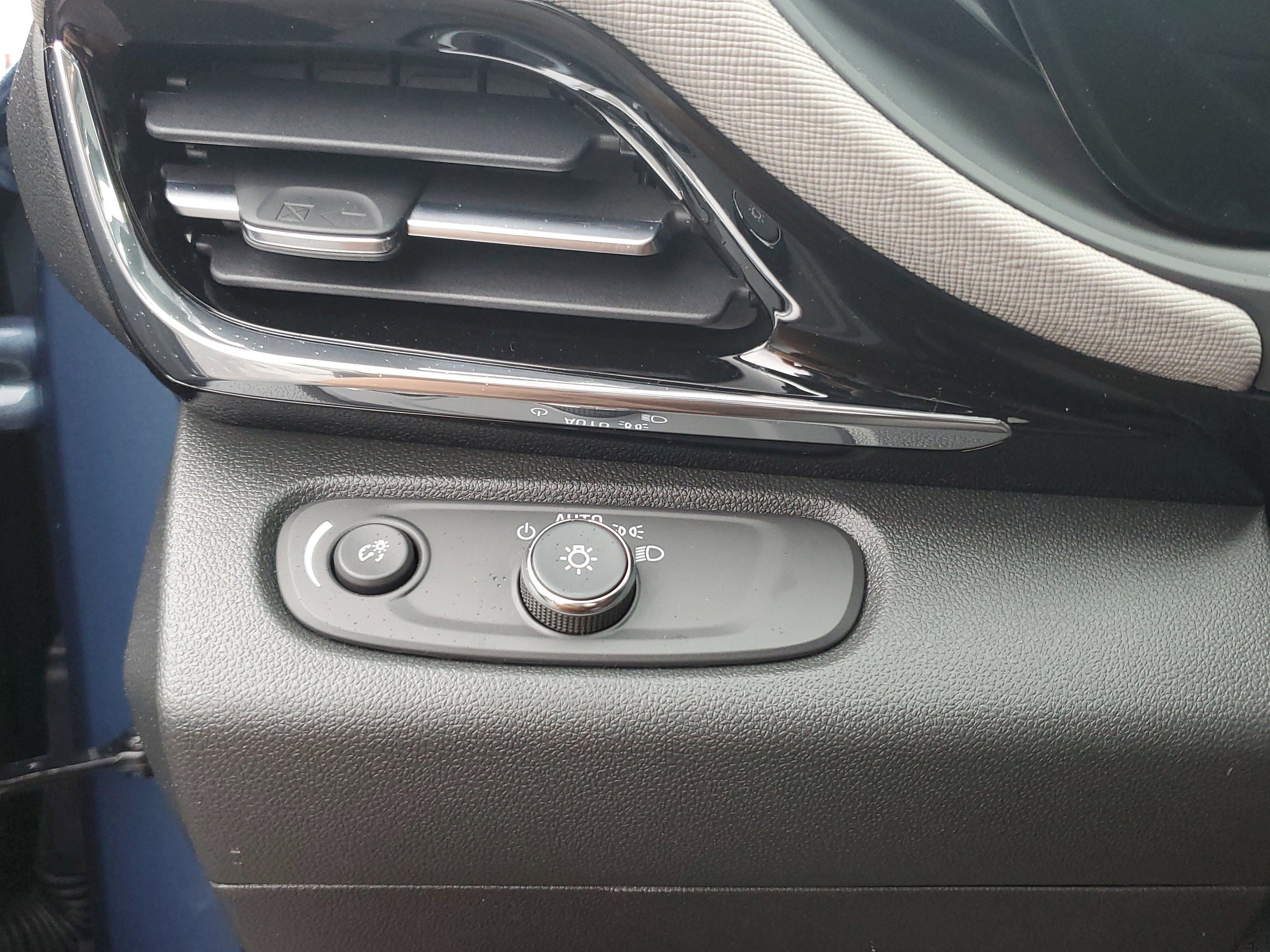 New 2026 Buick Envista Avenir image 27