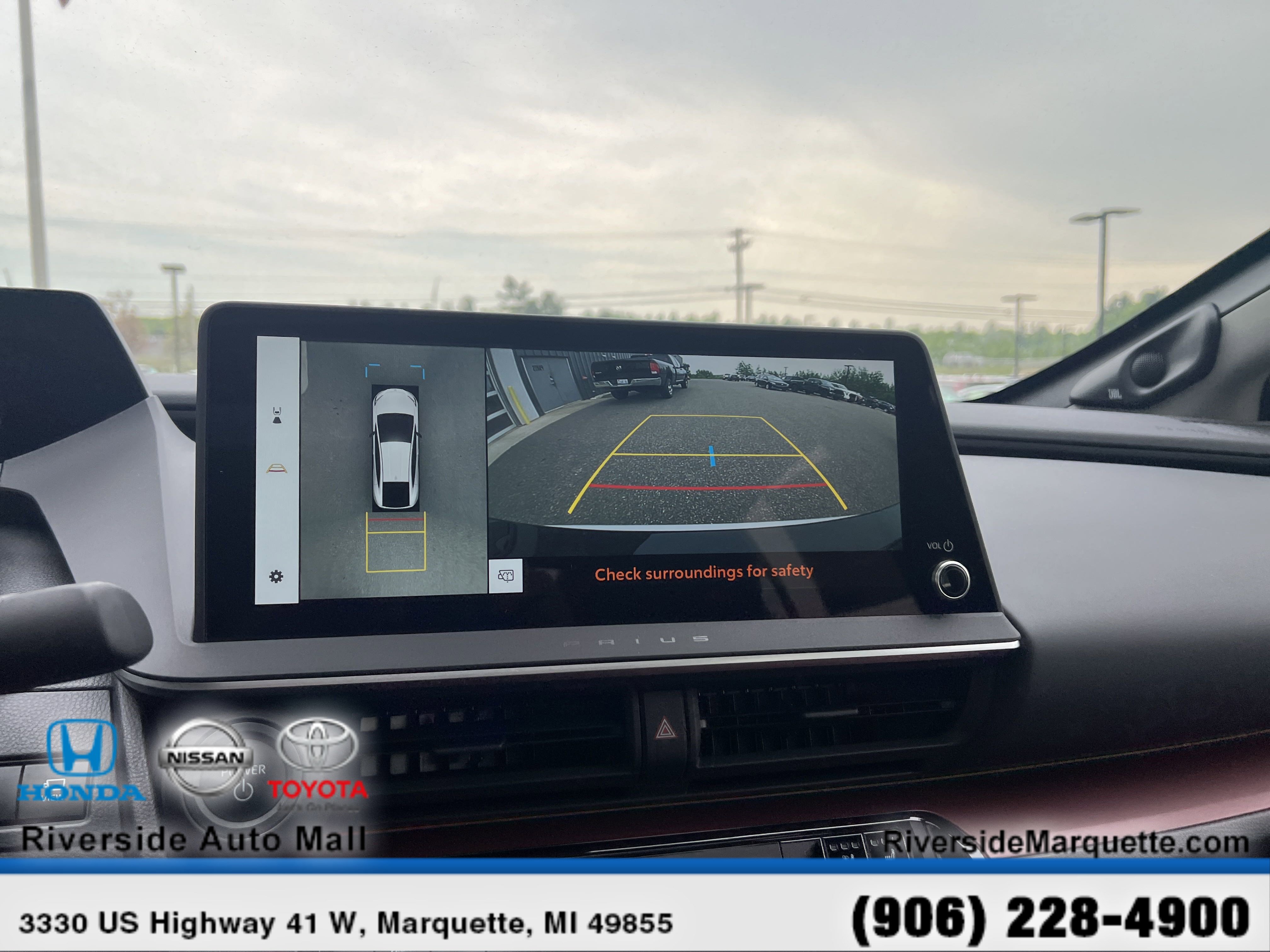 Used 2024 Toyota Prius Prime Premium w/ Advanced Technology Package FWD image 23