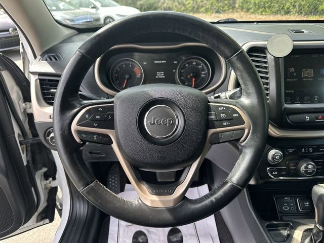 Used 2016 Jeep Cherokee Limited w/ Luxury Group image 16