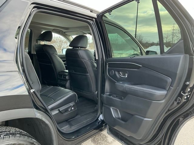 Used 2023 Honda Pilot Elite image 17