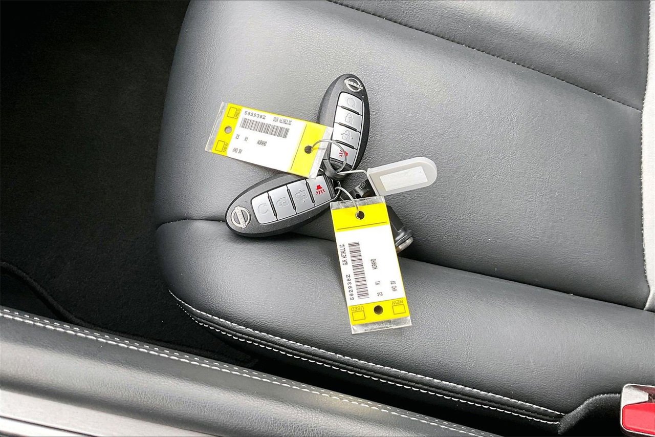 Used 2023 Nissan Murano SV w/ Cargo Package image 30