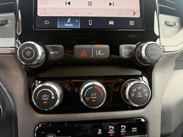New 2026 RAM 1500 Express AWD/4WD image 14
