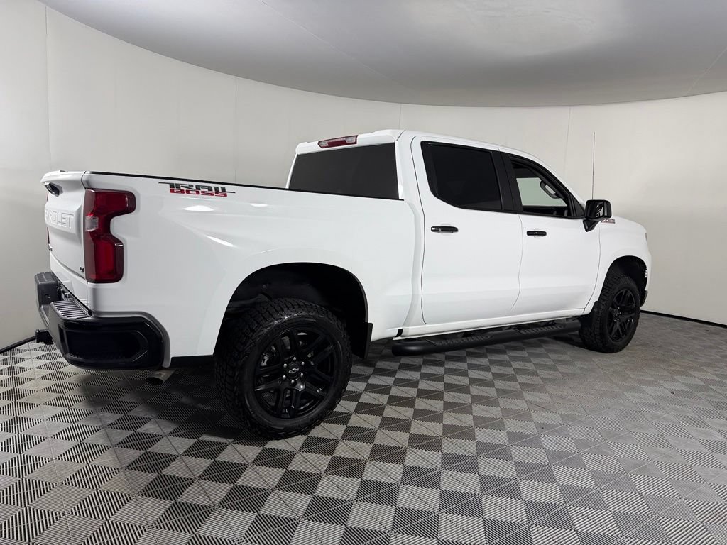 Used 2025 Chevrolet Silverado 1500 LT Trail Boss w/ Protection Package AWD/4WD image 7