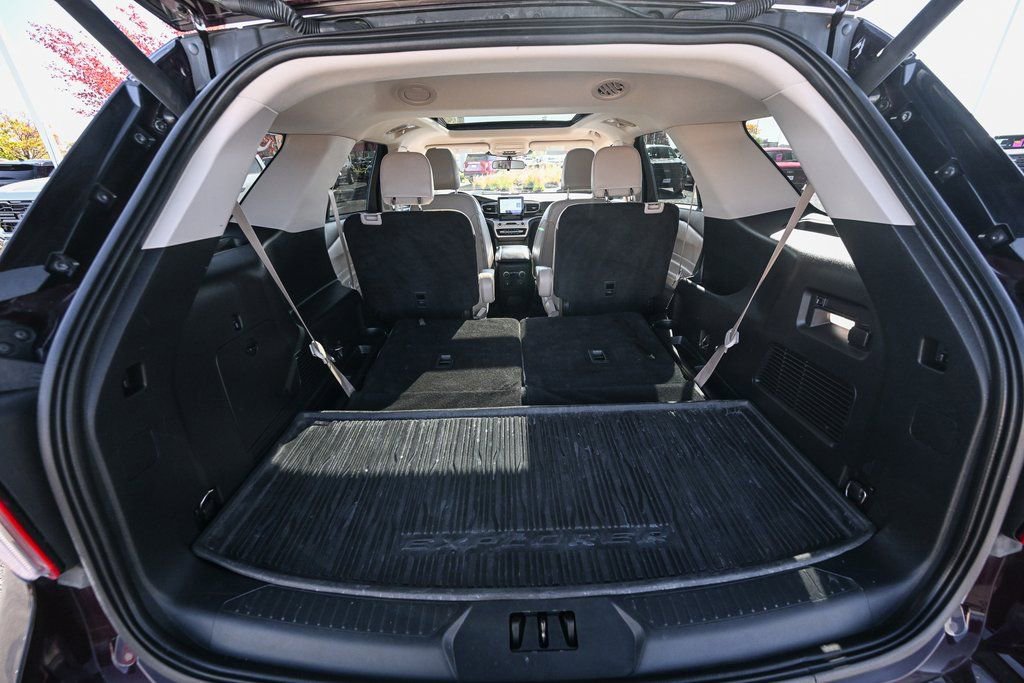 Certified 2023 Ford Explorer XLT w/ Equipment Group 202A image 16