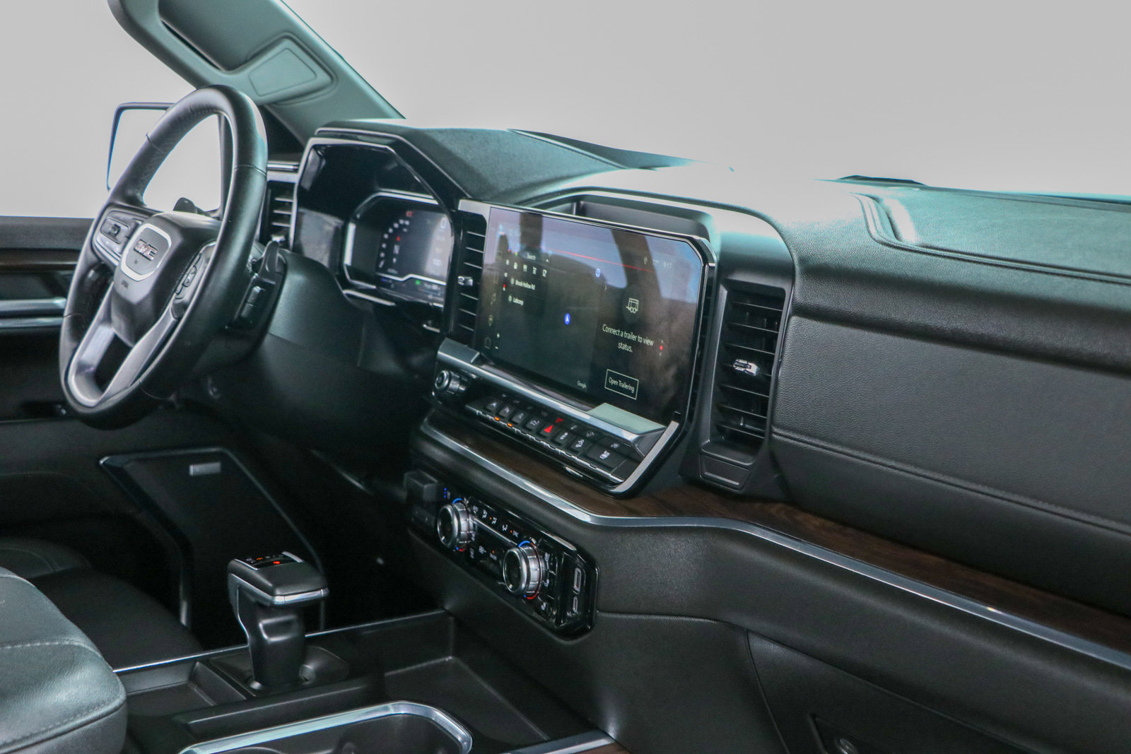 Used 2024 GMC Sierra 1500 SLT w/ SLT Premium Plus Package AWD/4WD image 28