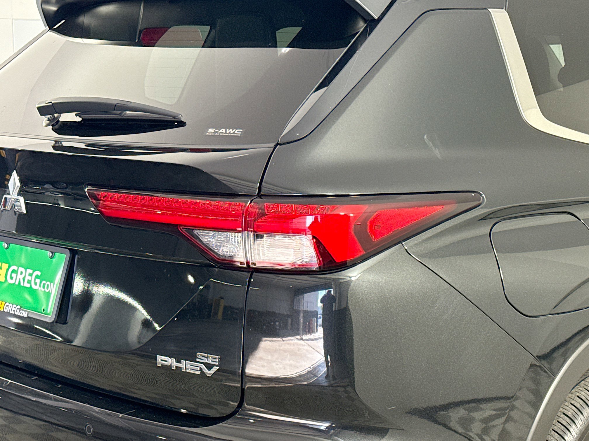 Used 2023 Mitsubishi Outlander SE image 34