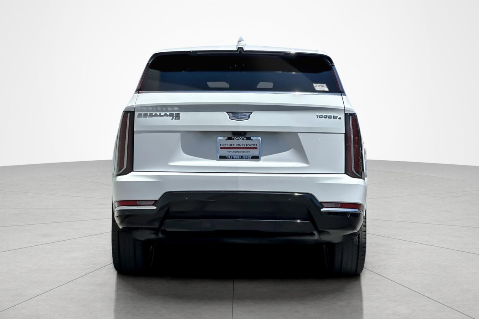 Used 2025 Cadillac Escalade IQ Luxury 2 w/ LPO, Premium Carpet Package AWD/4WD image 4