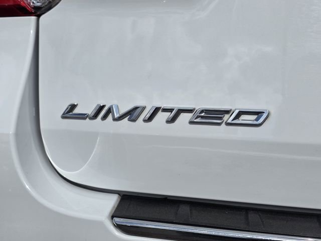 Certified 2022 Ford Explorer Limited RWD image 32