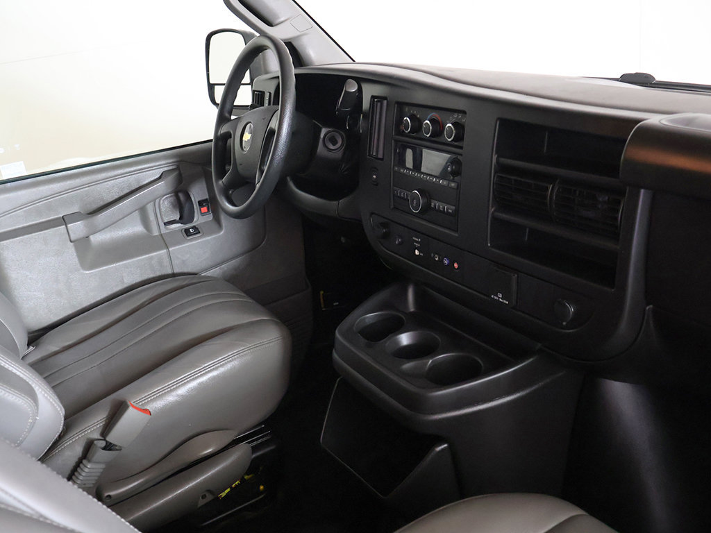 Used 2023 Chevrolet Express 2500 RWD image 22