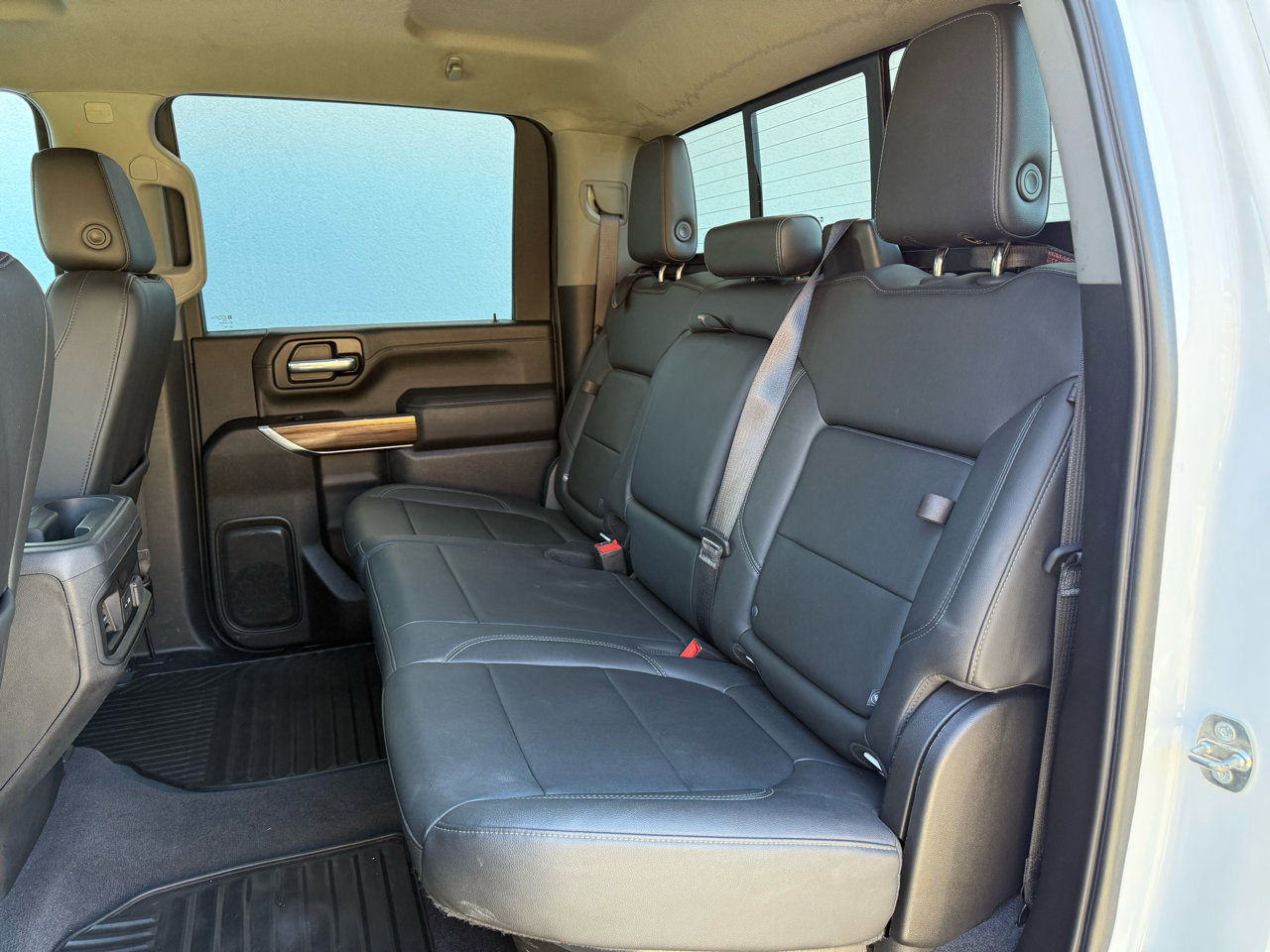 Used 2020 Chevrolet Silverado 2500 LT w/ Texas Edition image 4