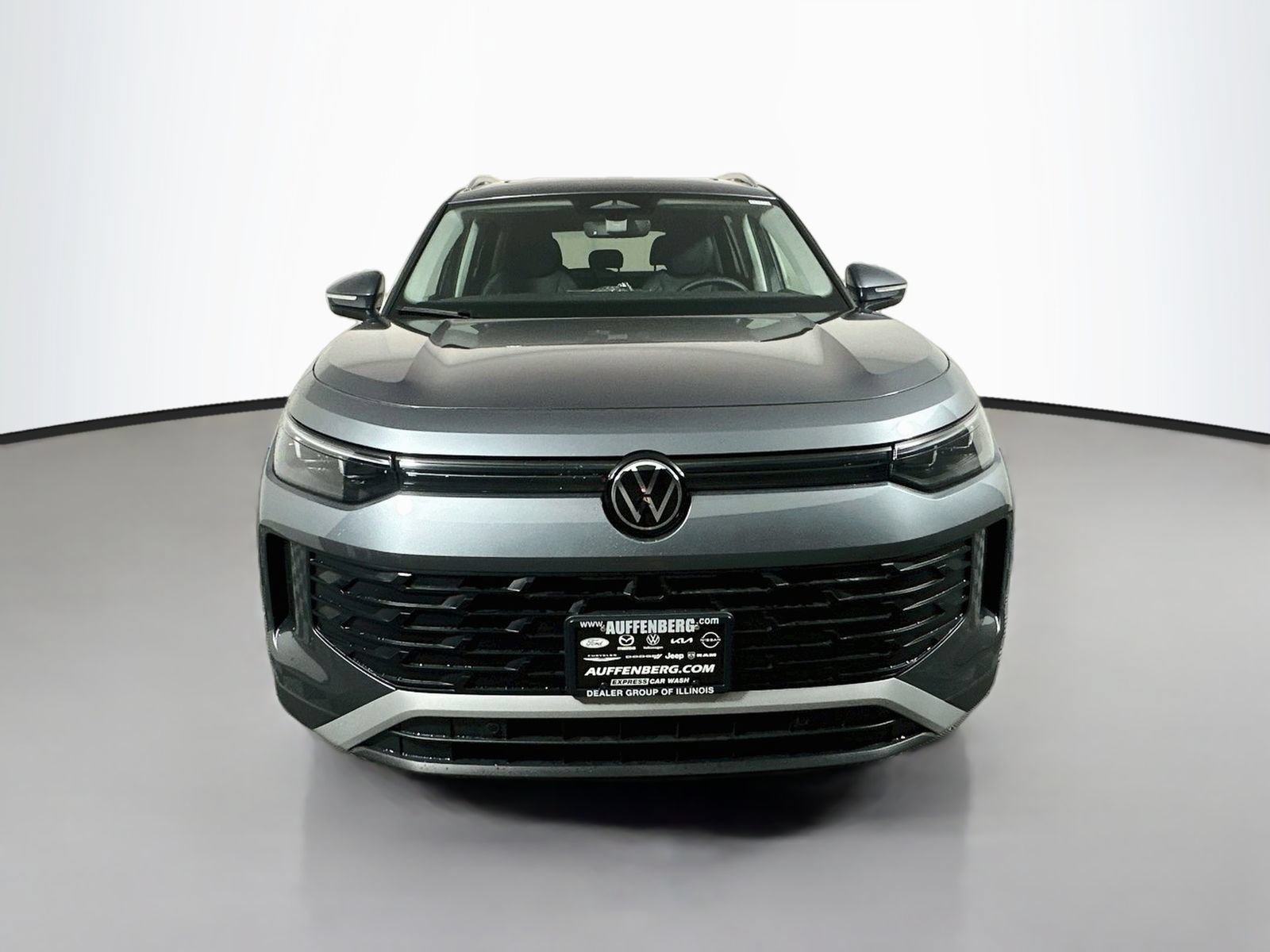 New 2026 Volkswagen Tiguan SE AWD/4WD image 2