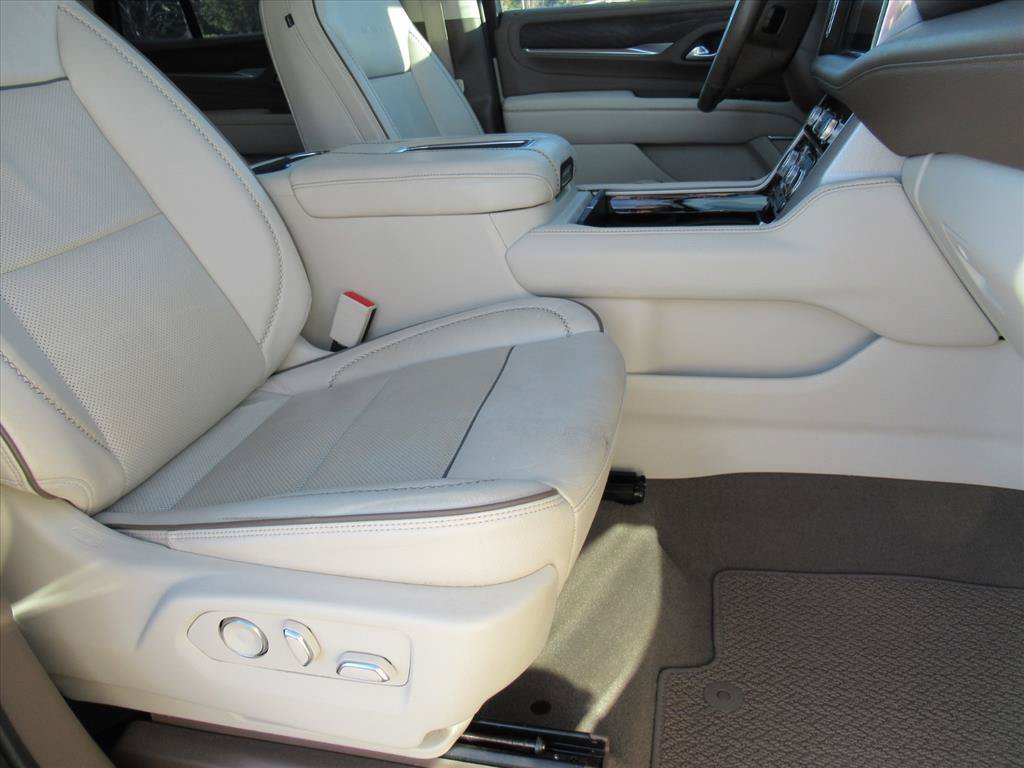 Used 2021 GMC Yukon Denali AWD/4WD image 9