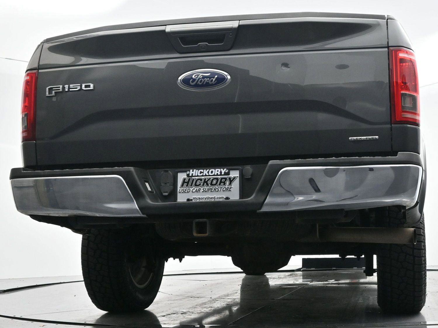 Used 2016 Ford F150 Lariat w/ Trailer Tow Package image 47