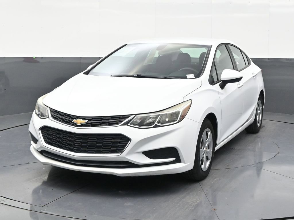 Used 2017 Chevrolet Cruze LS FWD image 8