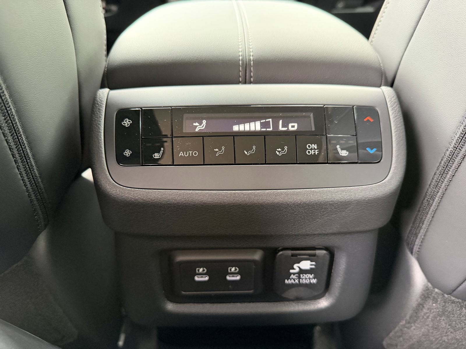 New 2026 Nissan Pathfinder Platinum w/ Cargo Package FWD image 4