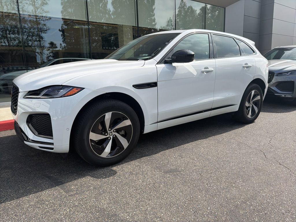 Used 2025 Jaguar F-PACE R-Dynamic S AWD/4WD image 1