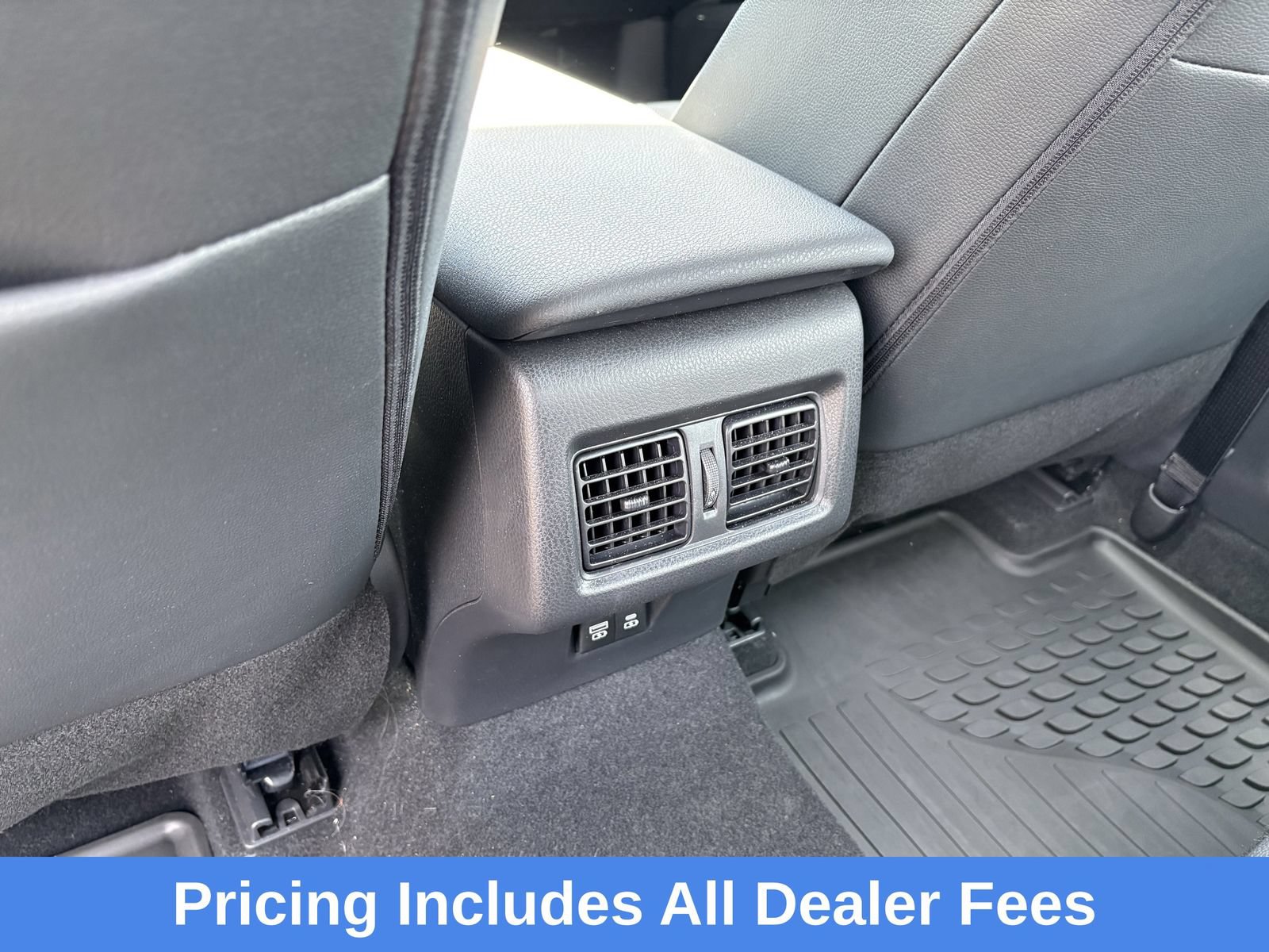 Used 2025 Toyota Camry SE w/ Convenience Package AWD/4WD image 29