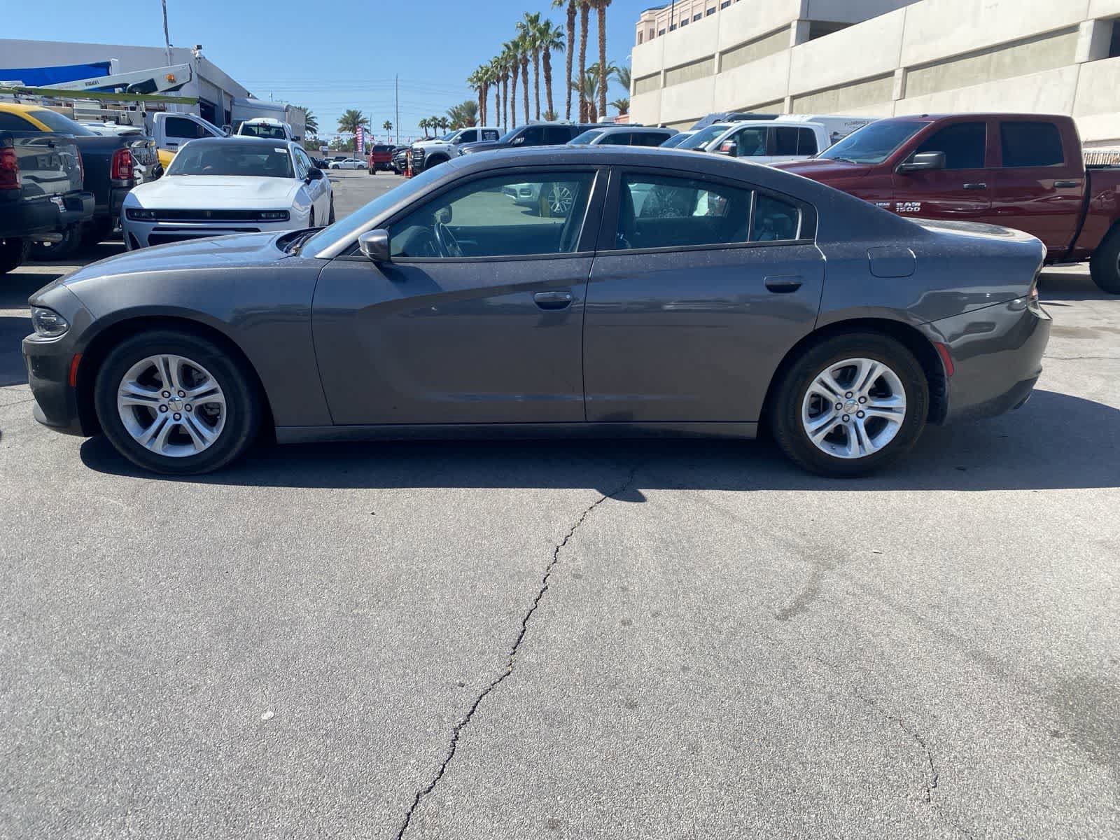 Certified 2022 Dodge Charger SXT w/ Leather Interior Group RWD image 9
