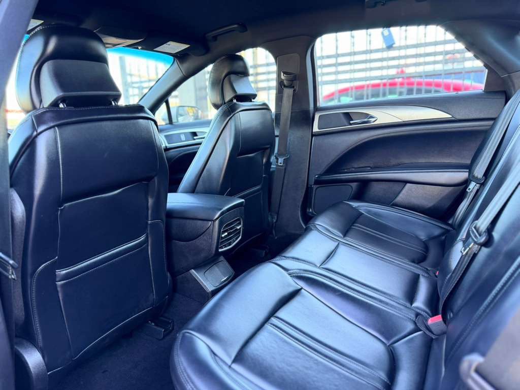 Used 2019 Lincoln MKZ Premiere FWD image 15