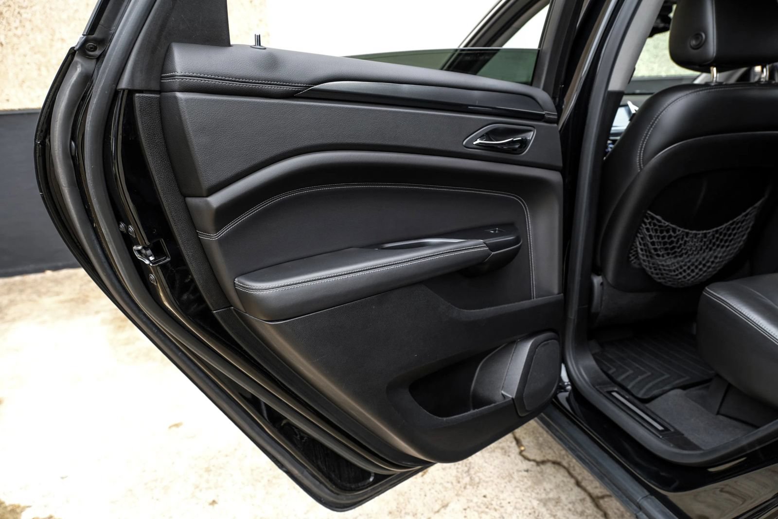Used 2016 Cadillac SRX Premium w/ Driver Assist Package FWD image 46