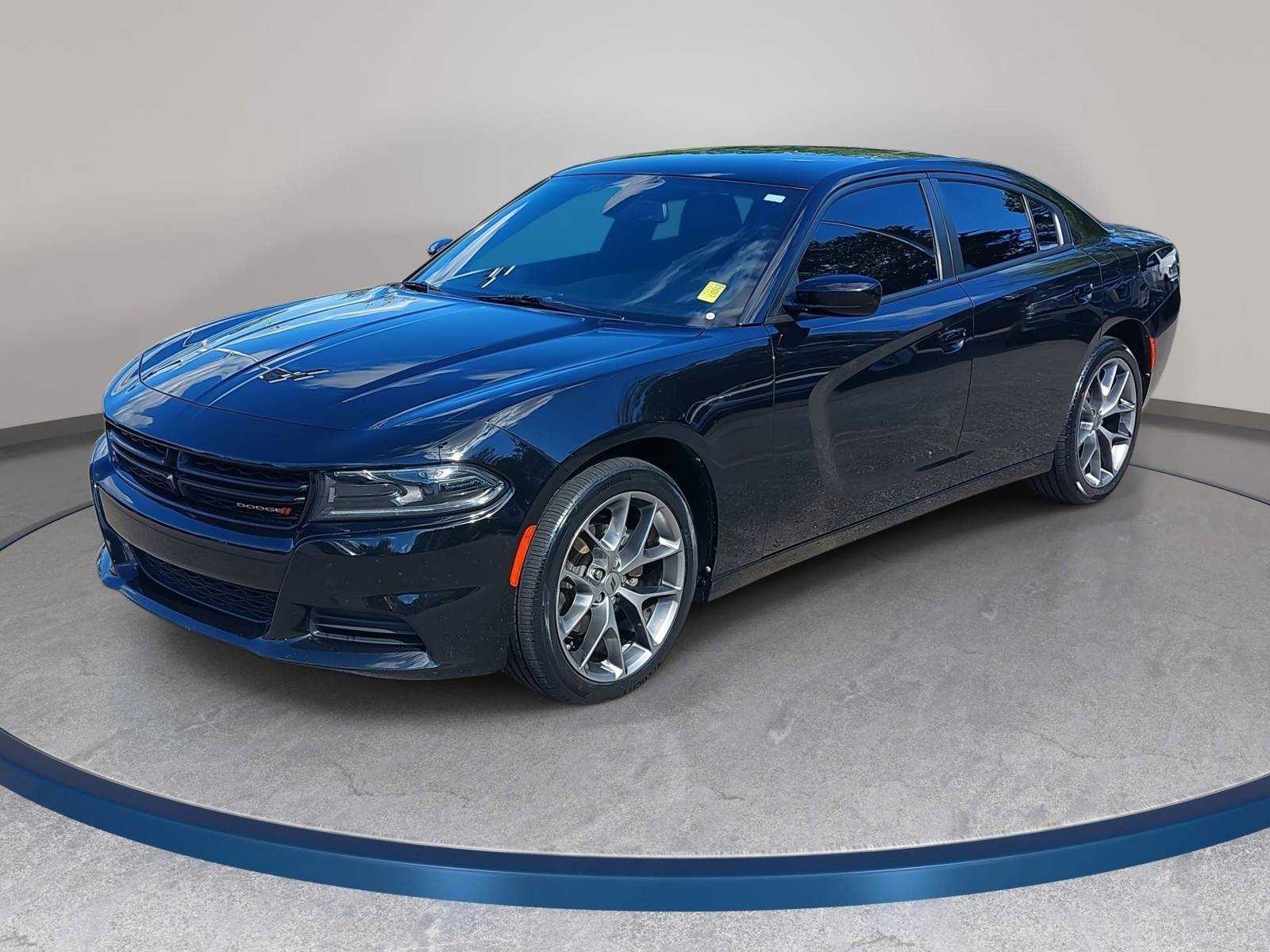Used 2022 Dodge Charger SXT w/ Plus Group RWD image 1