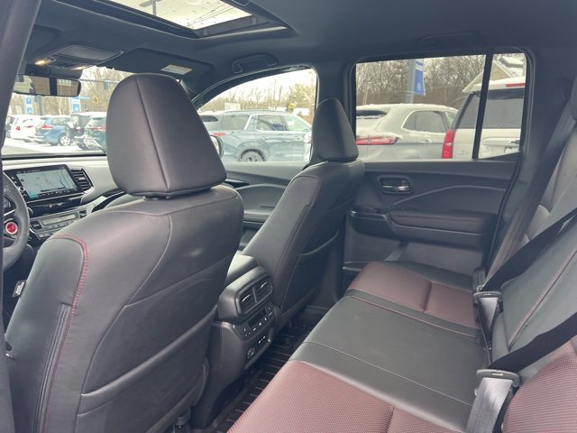 Used 2024 Honda Ridgeline Black Edition image 19