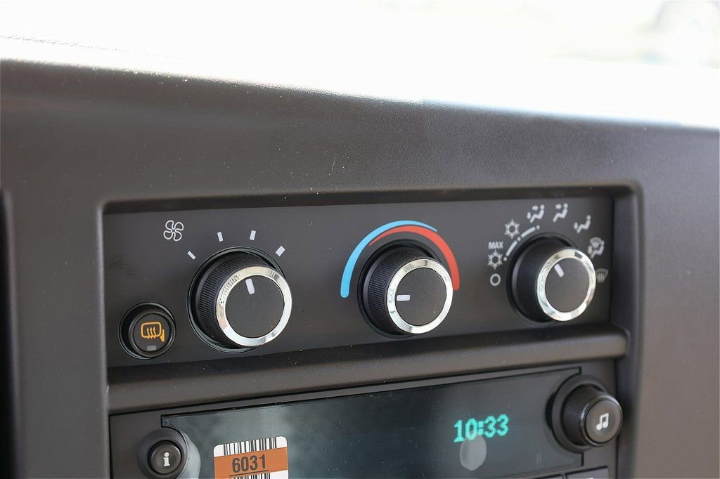 New 2025 Chevrolet Express 3500 w/ Driver Convenience Package RWD image 74