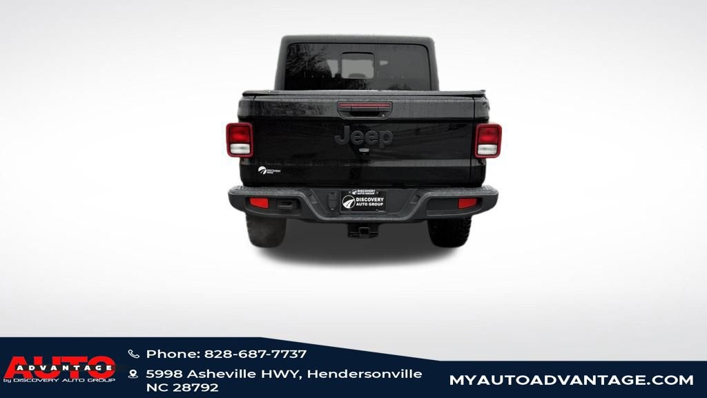 Used 2022 Jeep Gladiator Sport image 9