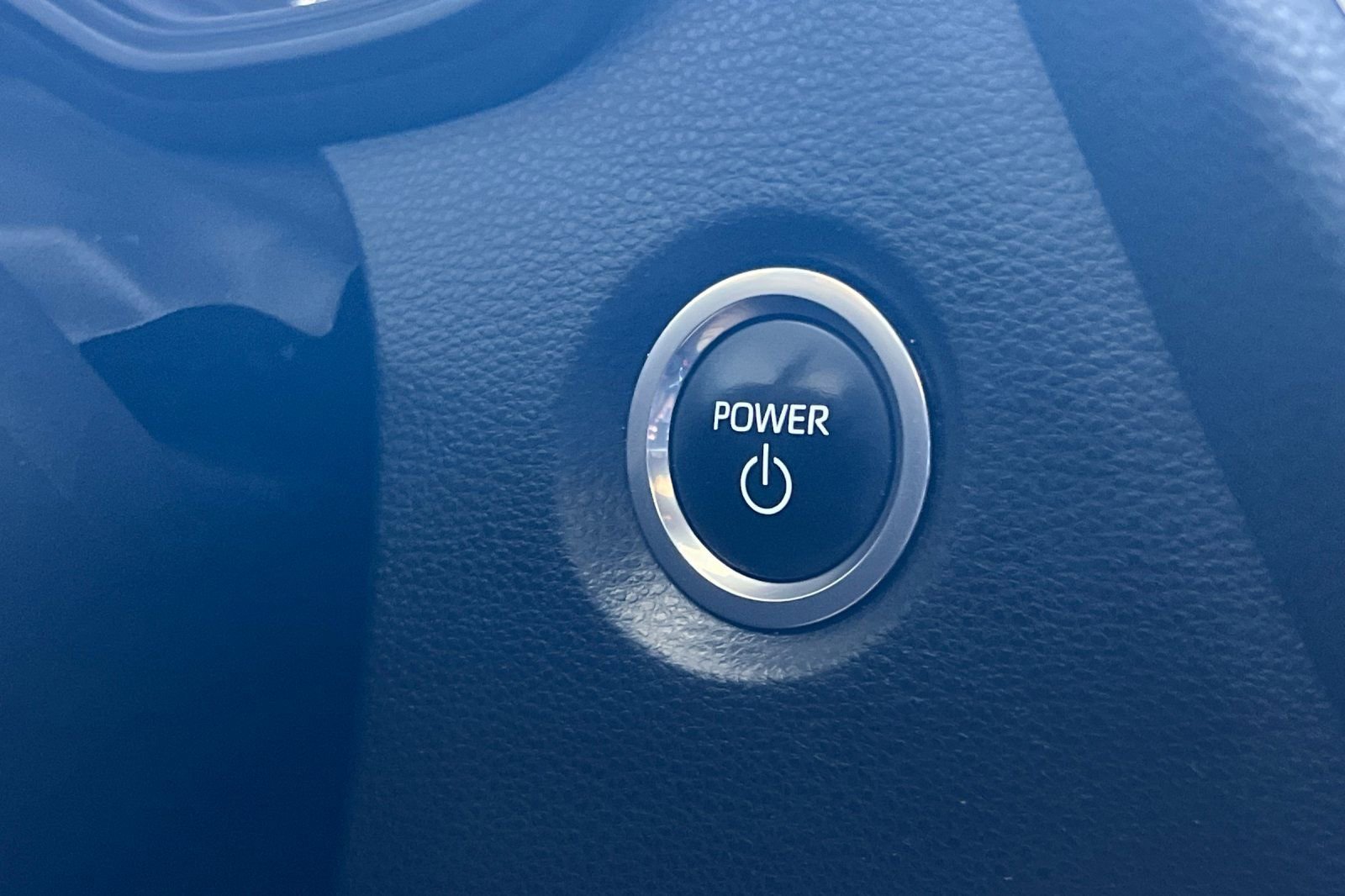 Used 2023 Toyota Corolla SE w/ SE Package FWD image 21